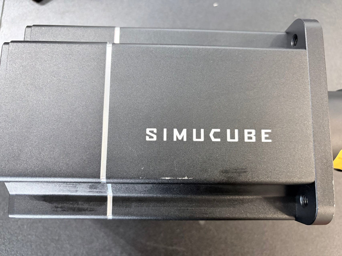 開封未使用新品 ややきずあり Simucube 2 Pro 25Nm ダイレクトドライブ 